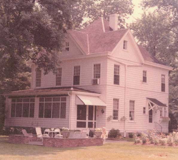 1972 Back of house 